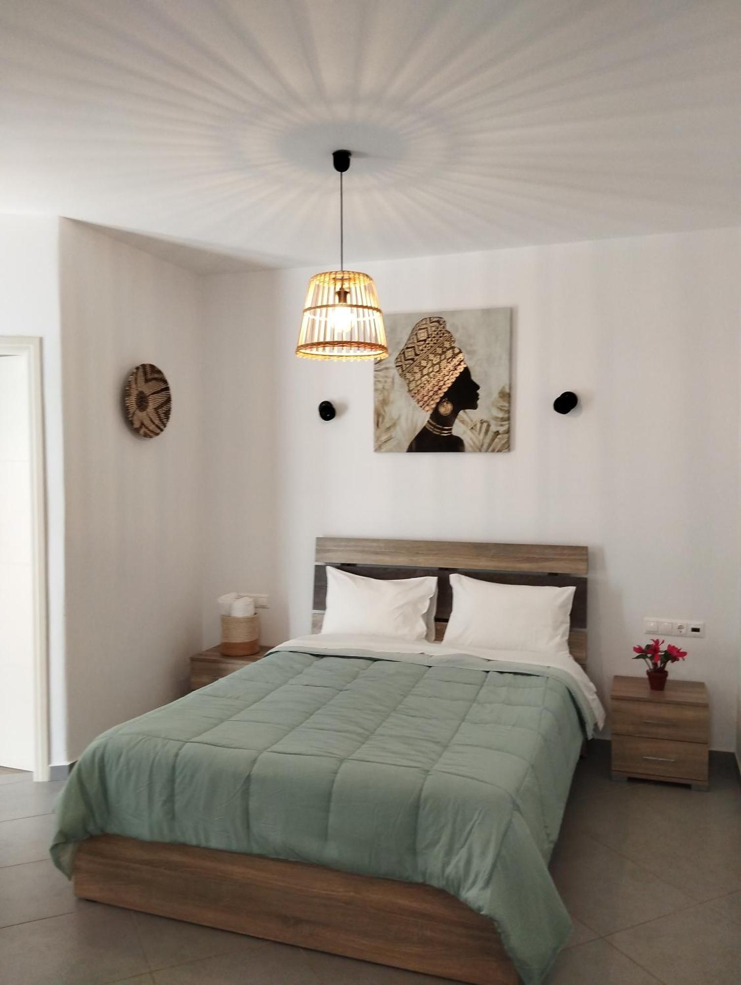 Studios Thiseas Naxos City Экстерьер фото